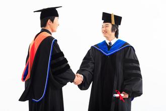 1501132838610115.jpg 博士图片2.jpg